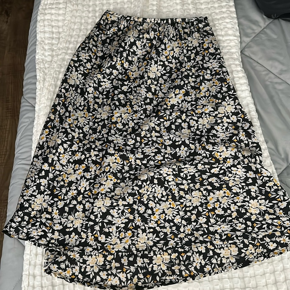 SIENNA SKY black floral midi skirt